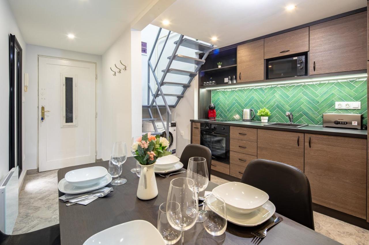 Dessewffy Premium Apartment Budapest Exteriör bild