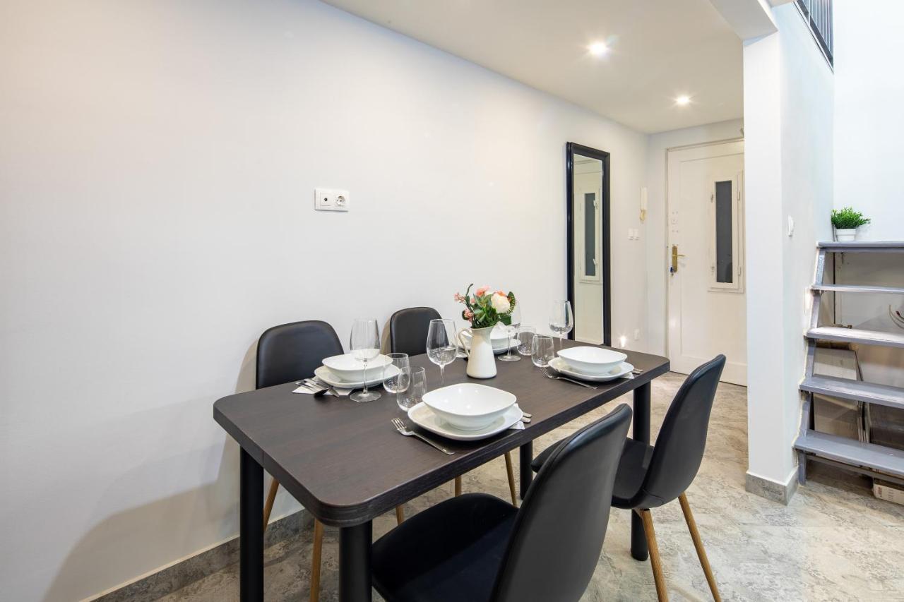 Dessewffy Premium Apartment Budapest Exteriör bild