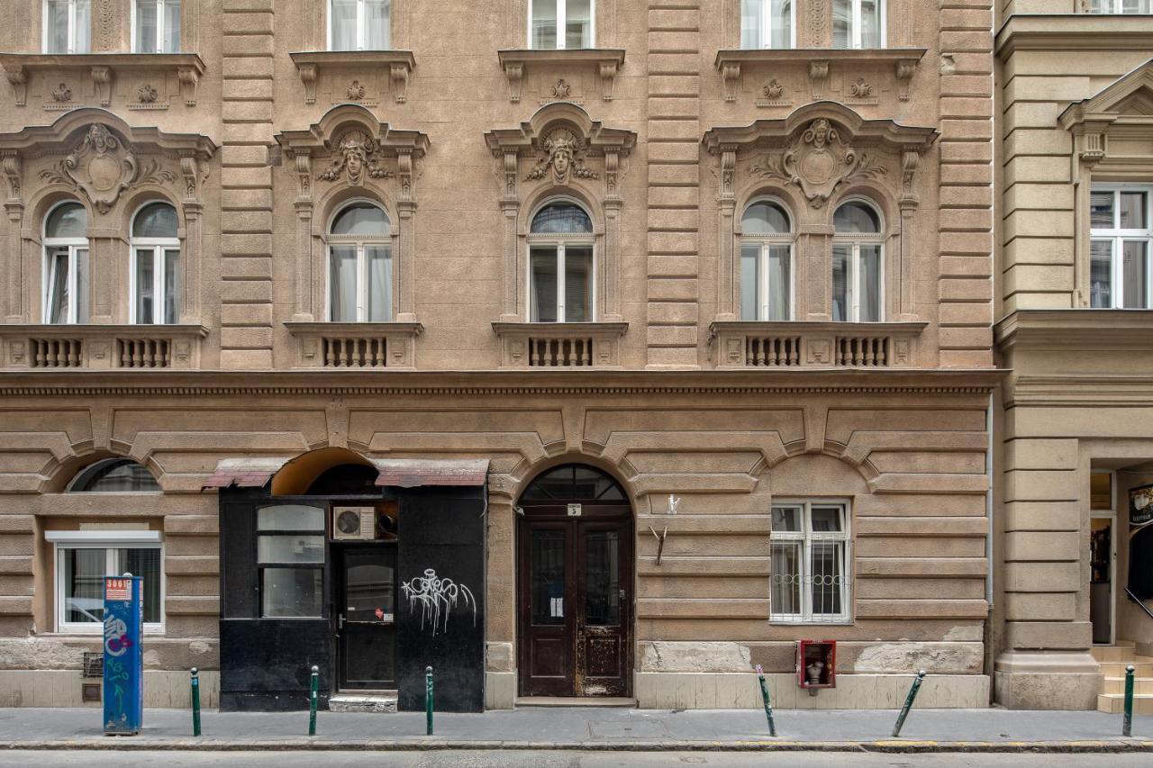 Dessewffy Premium Apartment Budapest Exteriör bild